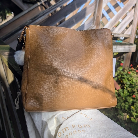 Pom Pom London Maple Leather Westminster Crossbody Bag with Three Straps - Picture 3 of 4